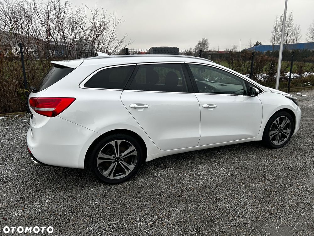Kia Ceed 1.6 CRDi GT Line DCT - 12