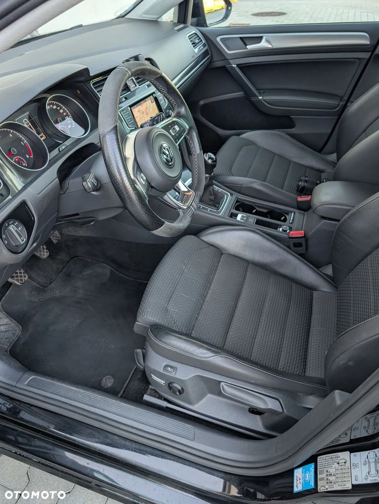 Volkswagen Golf 1.6 TDI BlueMotion Technology Comfortline - 20