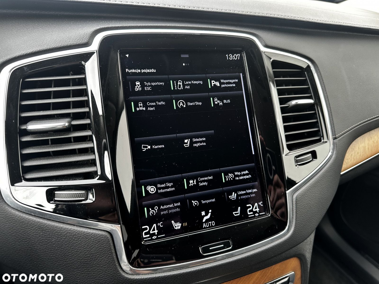 Volvo XC 90 - 37