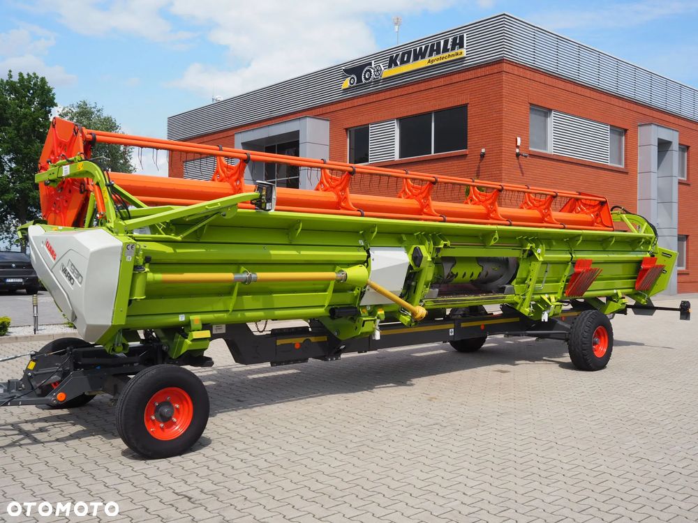 Claas Lexion 7500 + V930 - 12