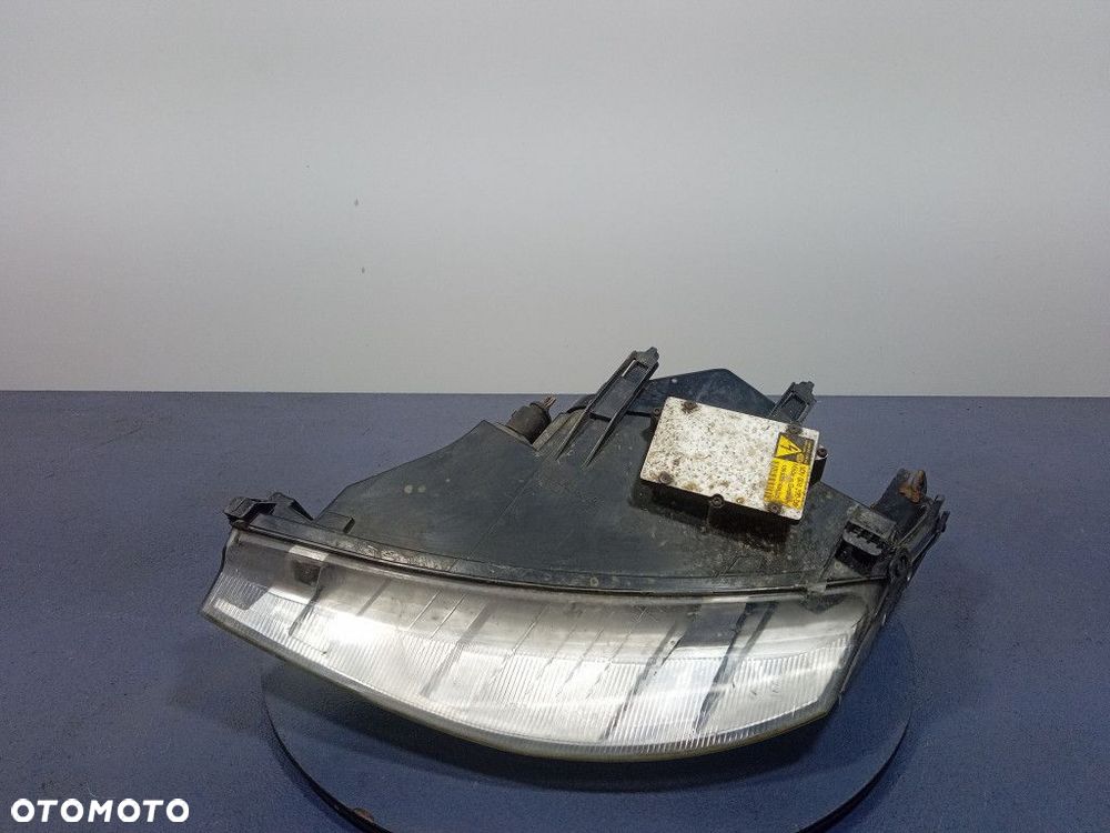 FORD FOCUS MK1 REFLEKTOR PRAWY PRZÓD LAMPA PRZEDNIA XENON EU - 3