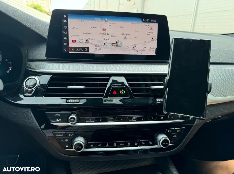 BMW Seria 5 520d xDrive AT - 27