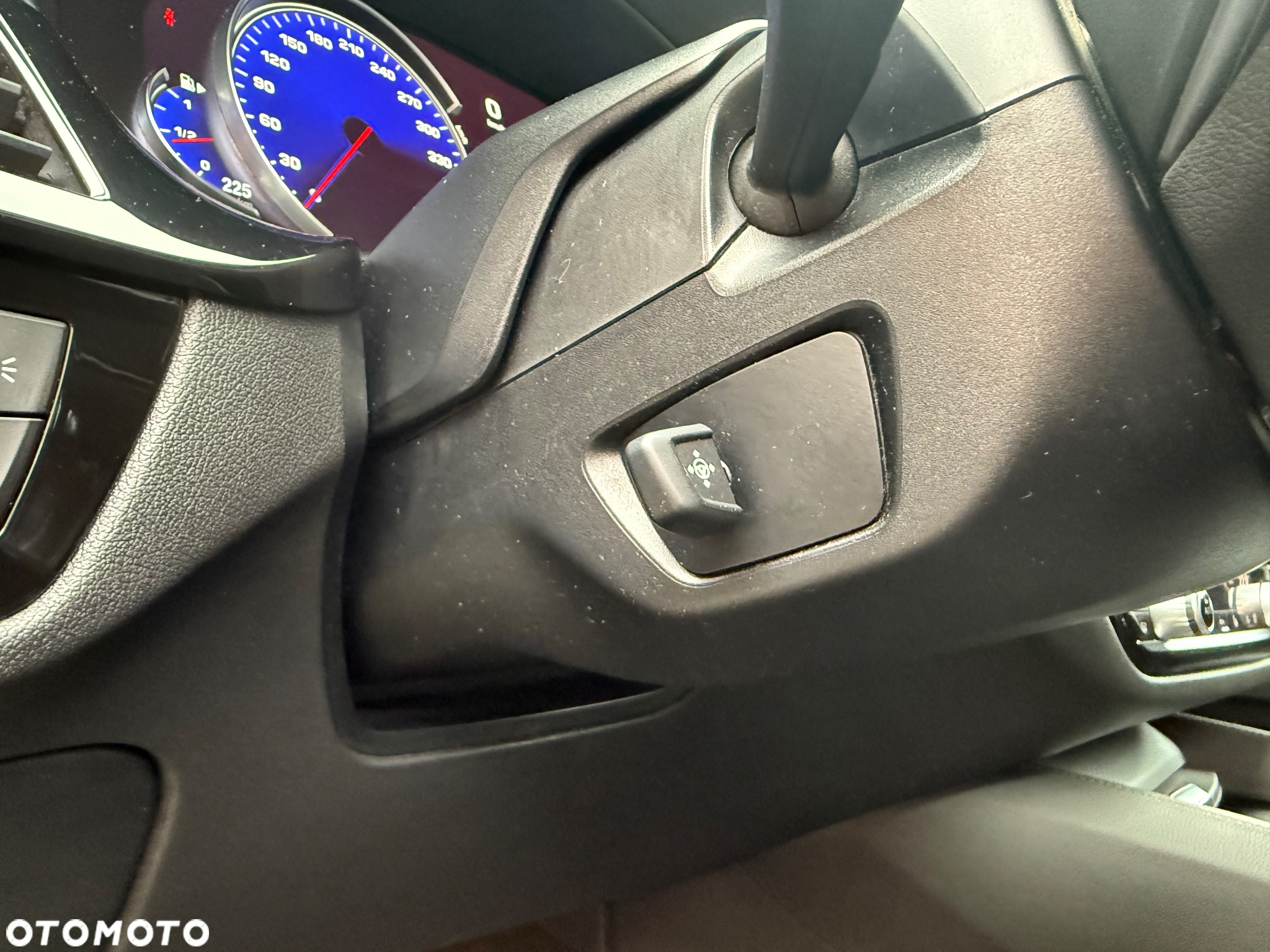 BMW Seria 5 530i xDrive M Sport sport - 28