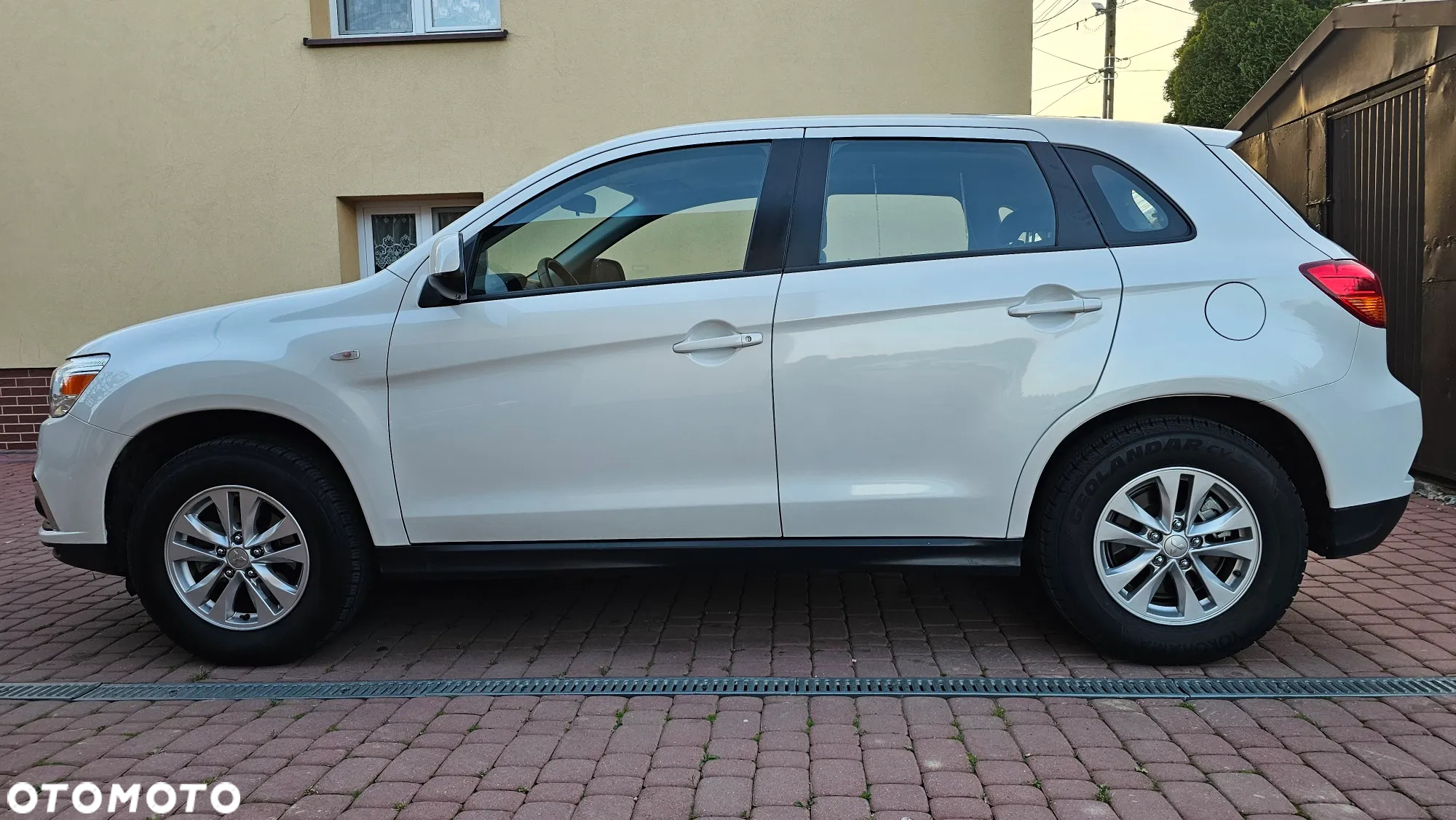Mitsubishi ASX 1.6 2WD Intense - 9