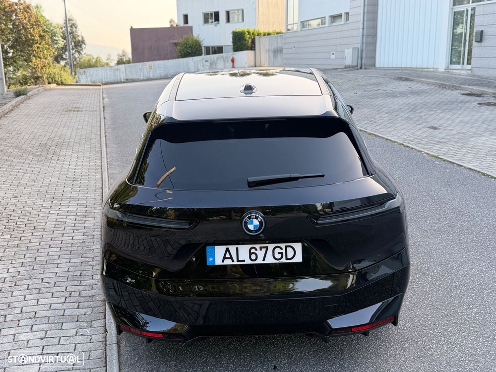 BMW iX xDrive 40 Pack Desportivo - 2