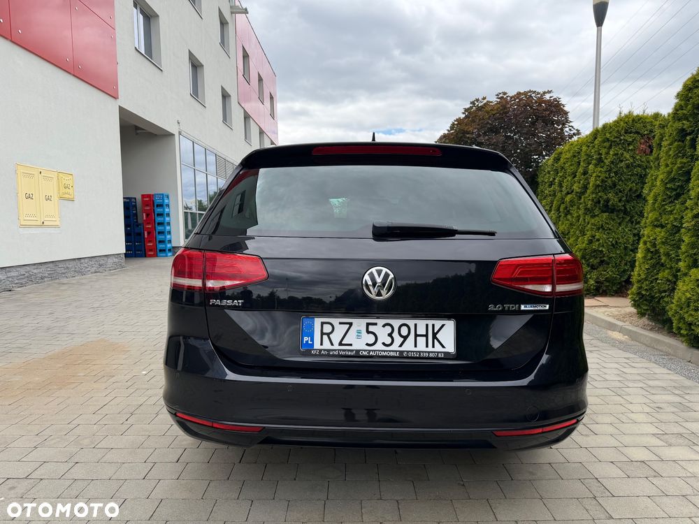 Volkswagen Passat 2.0 TDI (BlueMotion Technology) DSG Comfortline - 11