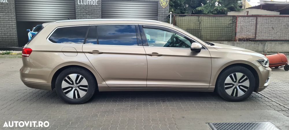 Volkswagen Passat Variant 2.0 TDI DSG (BlueMotion Technology) Highline - 4