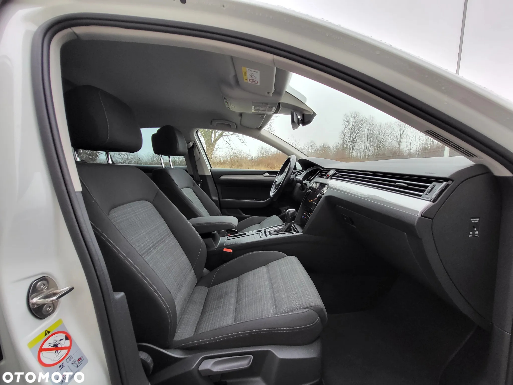 Volkswagen Passat - 23