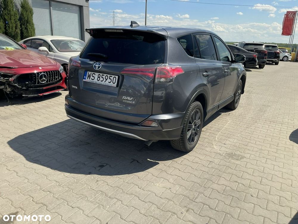 Toyota RAV4 - 2