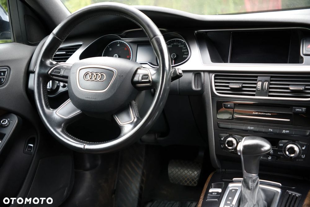 Audi A4 Allroad 2.0 TDI DPF S tronic - 11