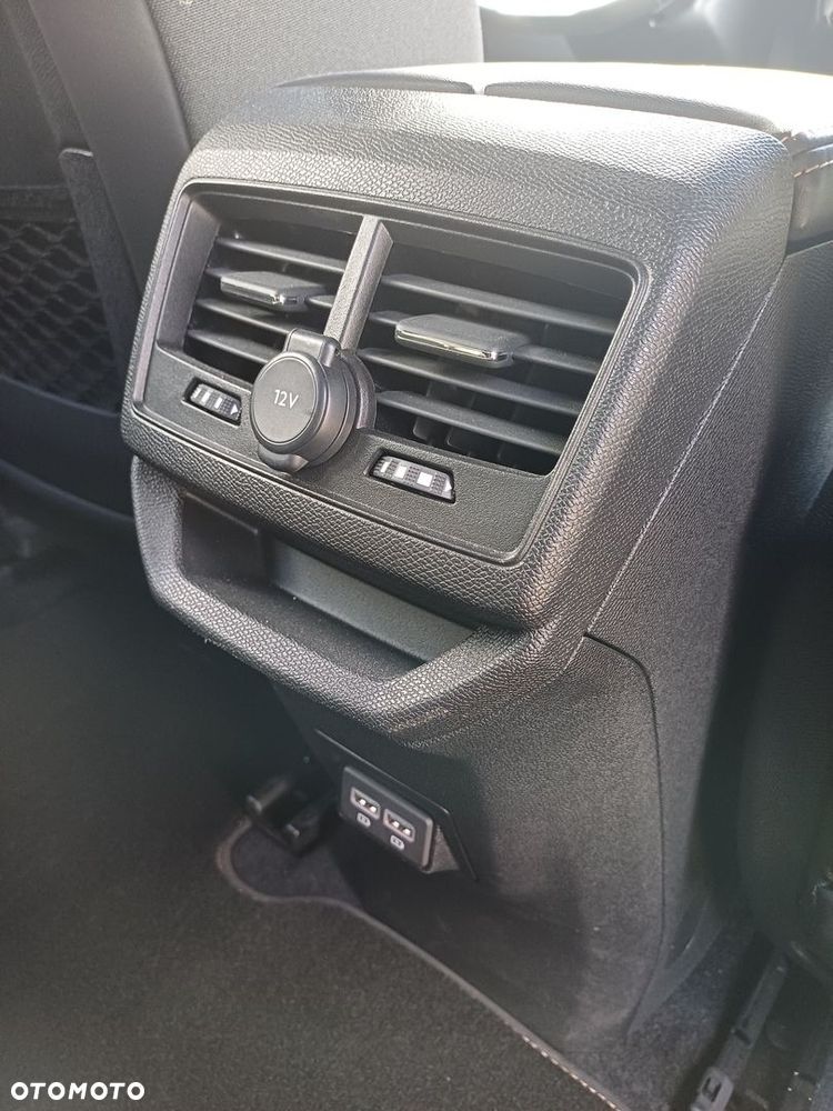 Peugeot 3008 1.5 BlueHDi GT S&S EAT8 - 34
