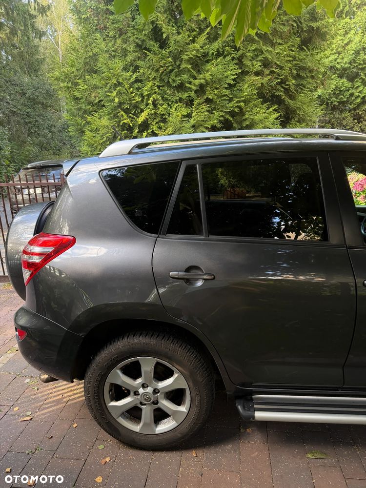 Toyota Rav4 2011 photo 4