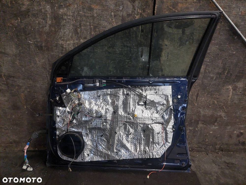 DRZWI KOMPLETNE PRAWY PRZÓD TOYOTA AVENSIS T25 8S6 - 6