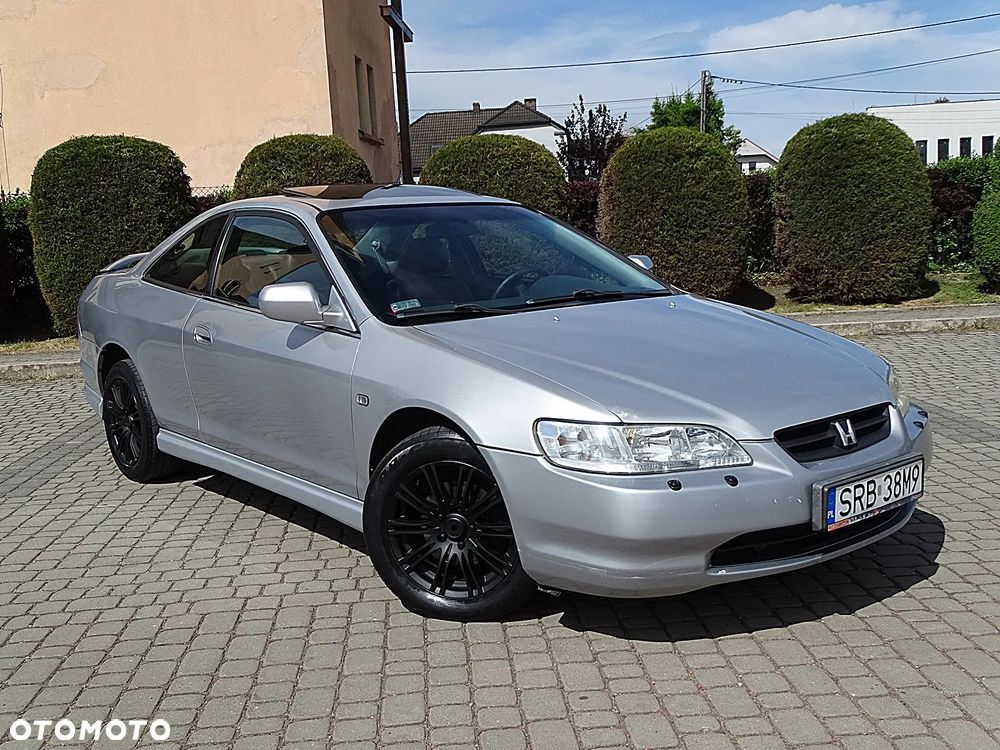 Honda Accord - 1