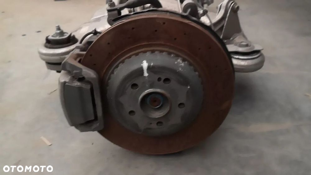 ZAWIESZENIE TYŁ MERCEDES W222 NAWIERCANE TARCZE DYFER - 17