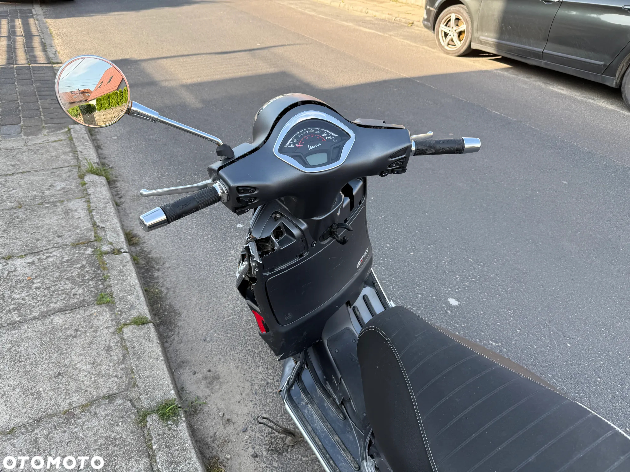 Piaggio Vespa - 10