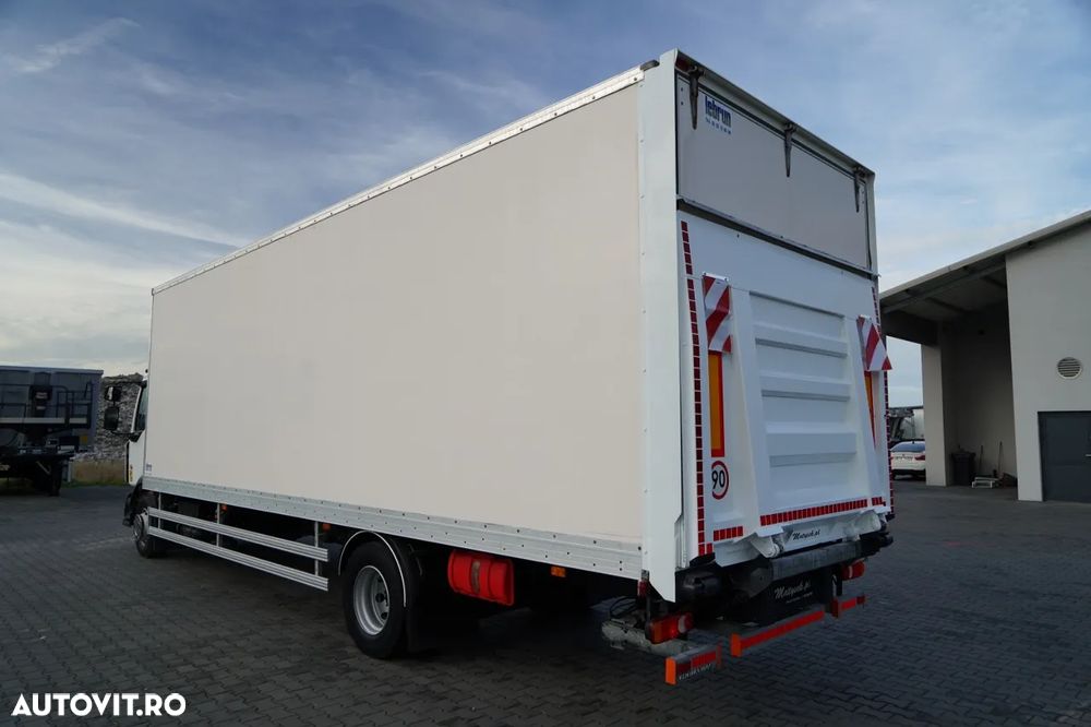 Renault D 210 / 4x2 / CONTAINER / 8,6 M / PODEA RESISTENTĂ / ELEVATOR DHOLLANDIA - 5