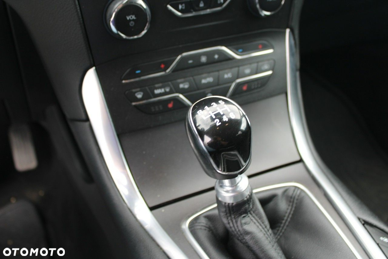 Ford S-Max - 23
