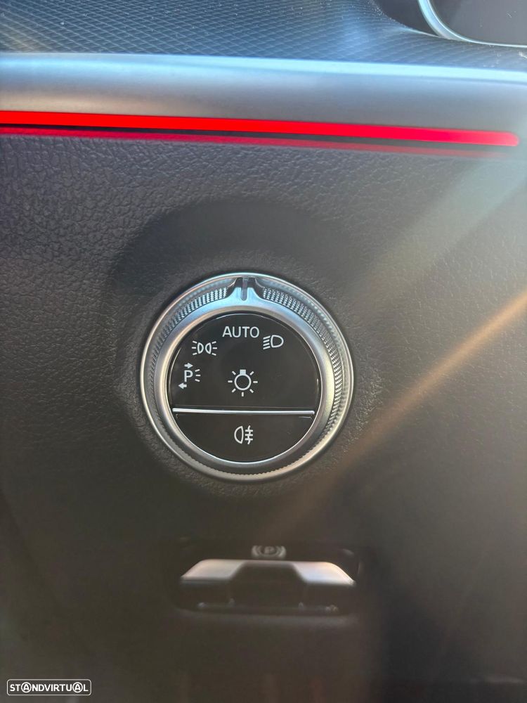 Mercedes-Benz C 300 e 9G-TRONIC AMG Line Advanced - 23