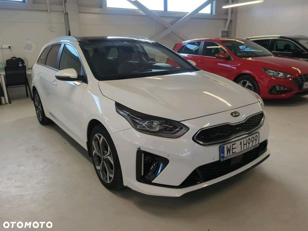 Kia Ceed - 1