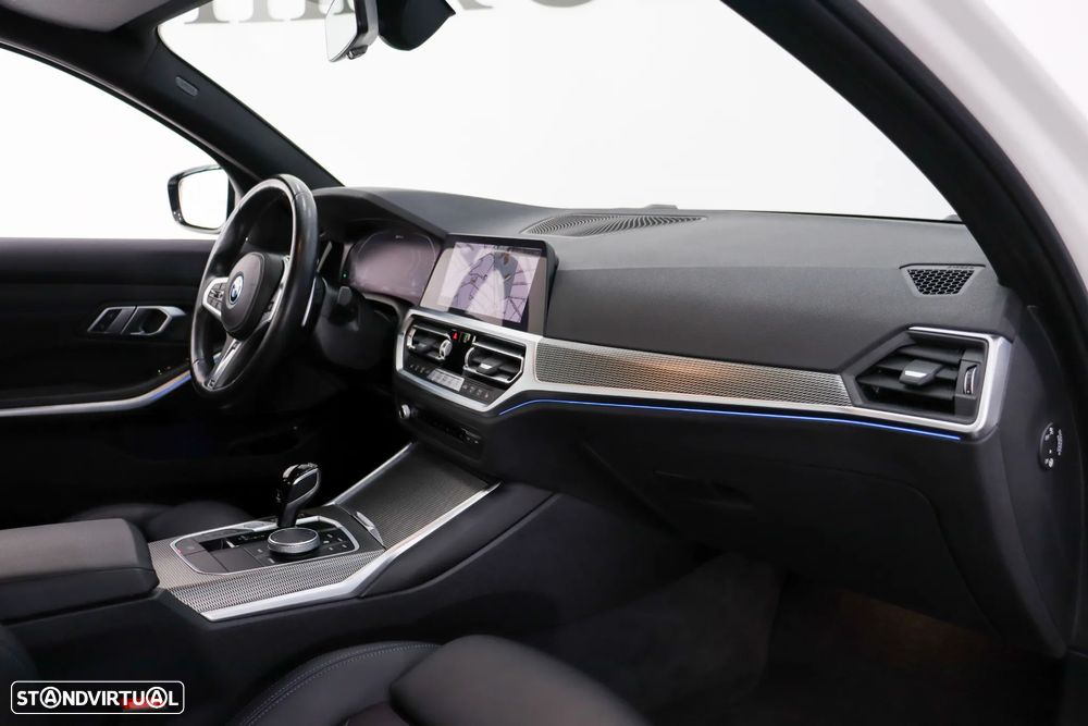 BMW 330 e Aut. M Sport - 29