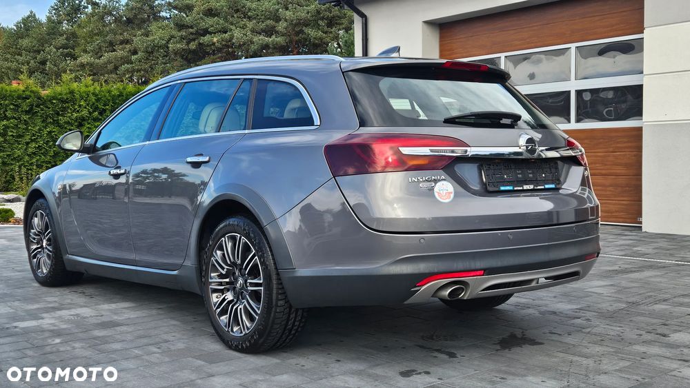 Opel Insignia 2.0 CDTI 4x4 Business Innovation - 4