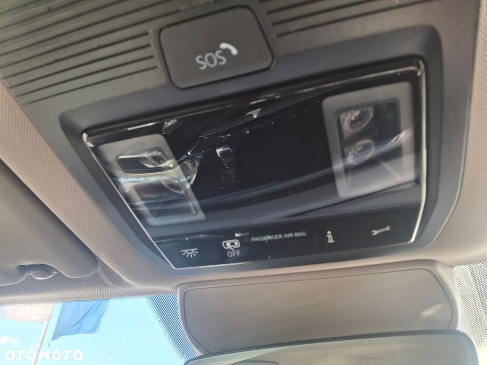 Volkswagen Multivan - 21