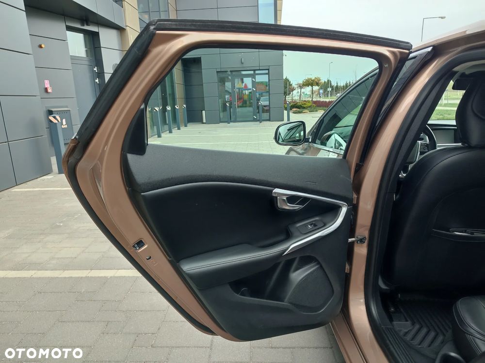 Volvo V40 T2 Summum - 30