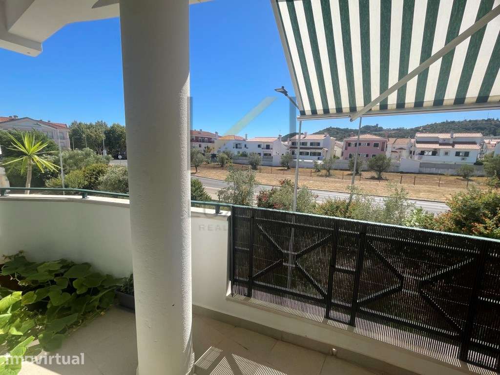 Elegante Apartamento T3 Remodelado, com Varandas, Arrecadação e Gar... - Grande imagem: 2/41