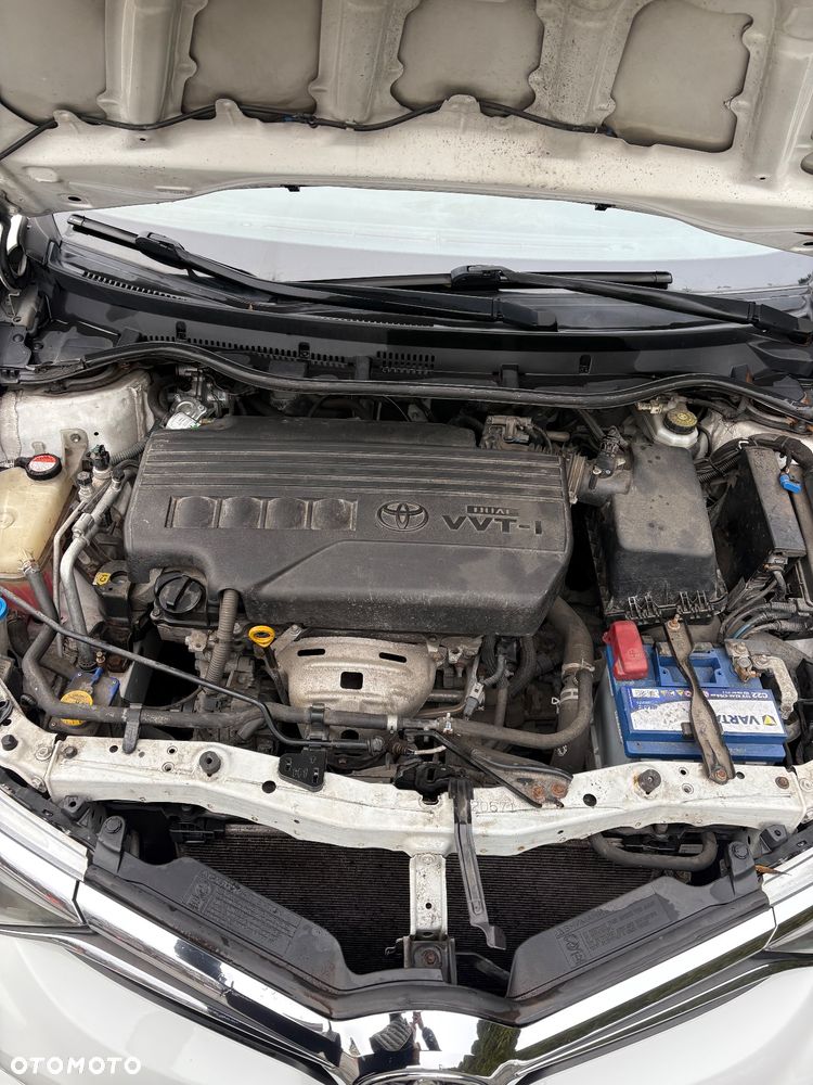 Toyota Auris - 17