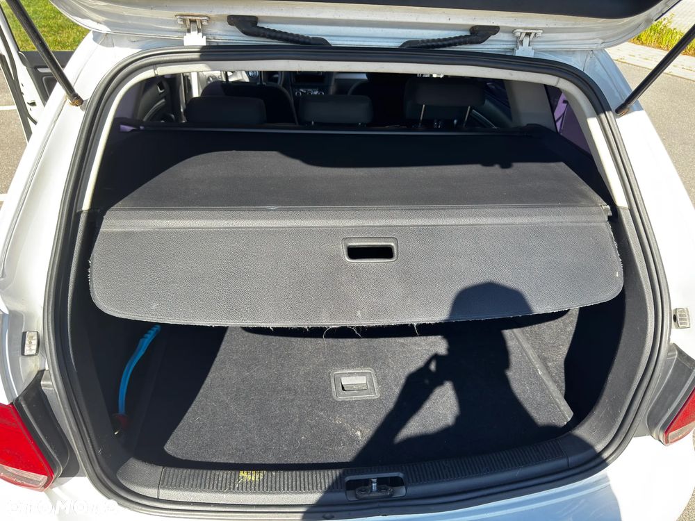 Volkswagen Golf 1.6 TDI Comfortline - 26
