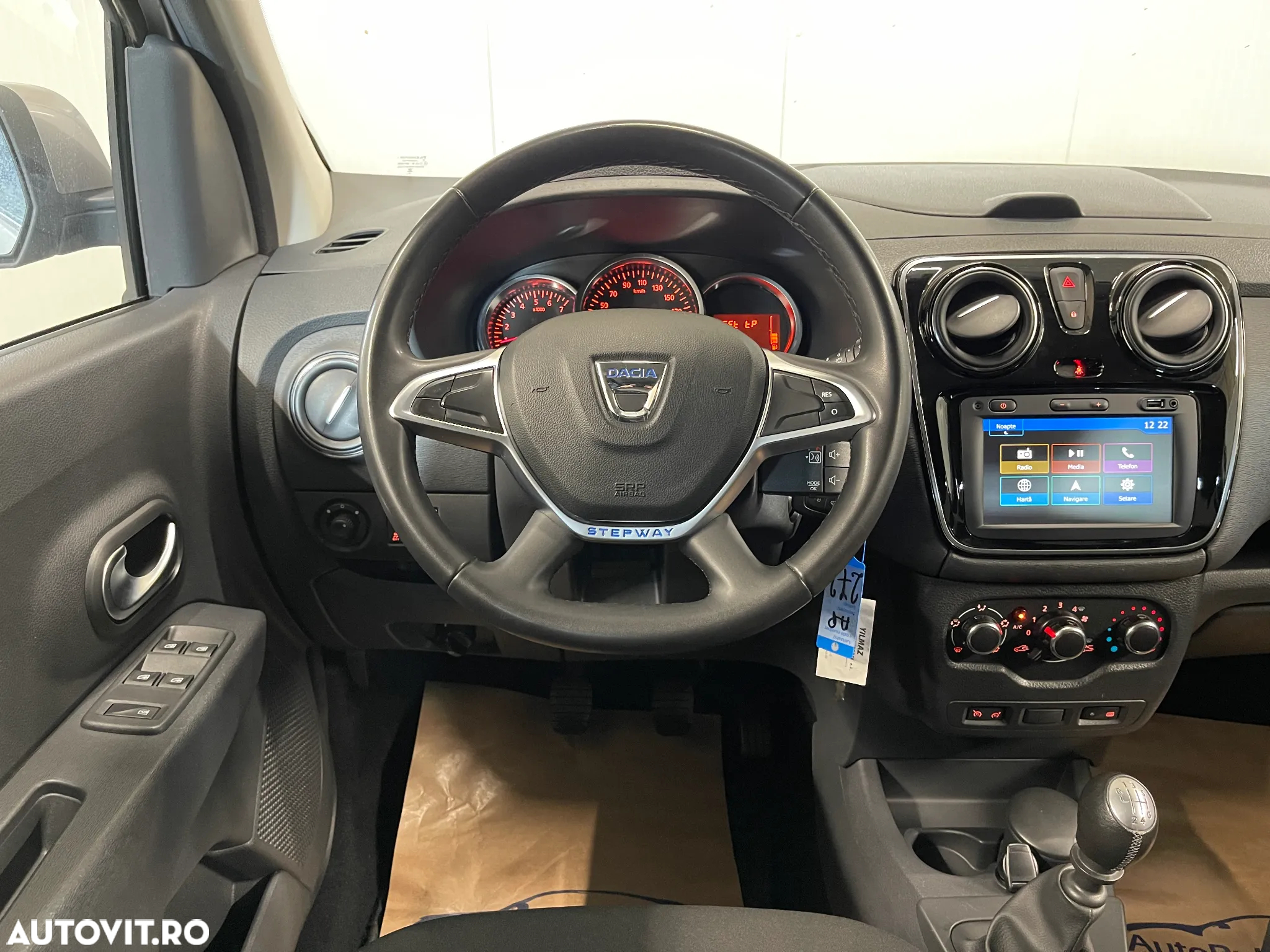 Dacia Lodgy 1.5 Blue dCi Stepway - 6