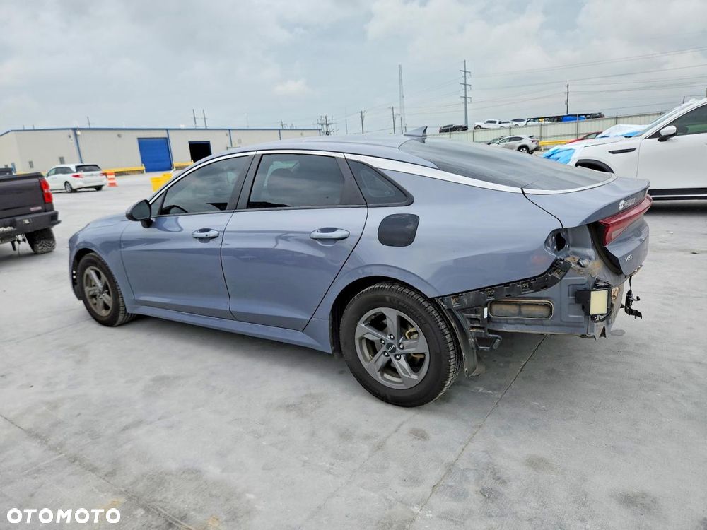 Kia K5 - 3