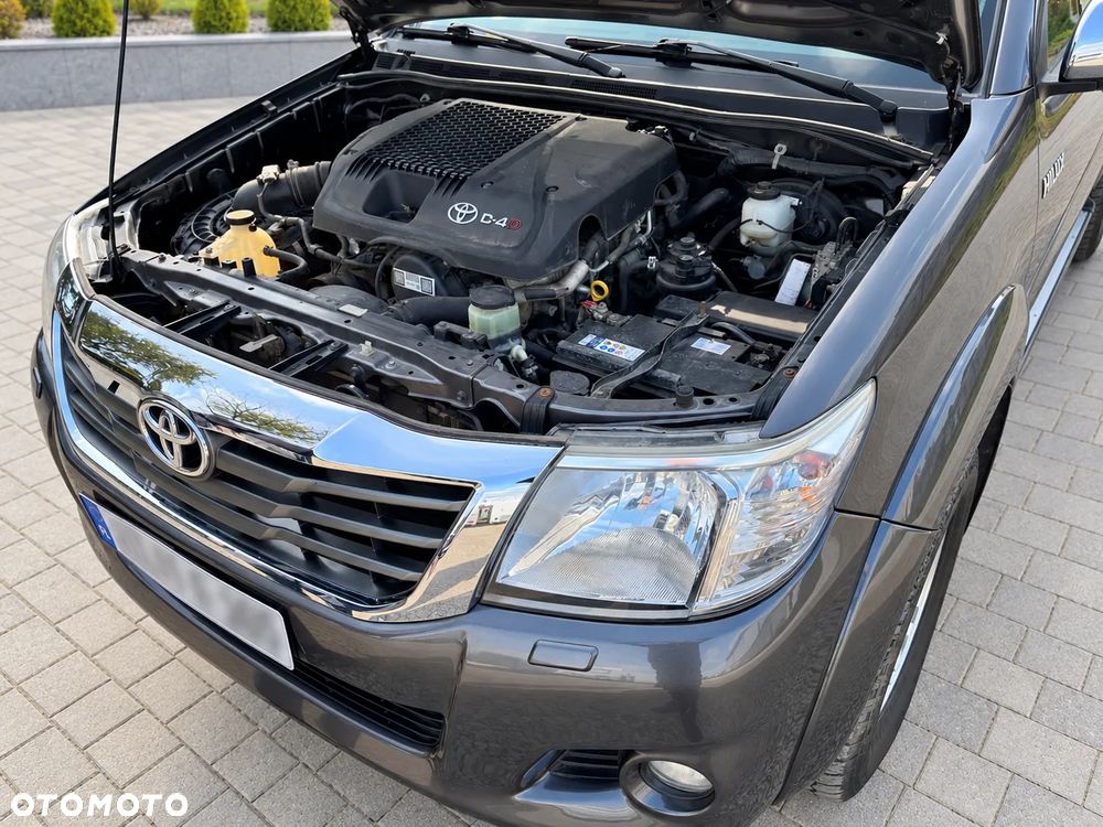 Toyota Hilux 2015 photo 2