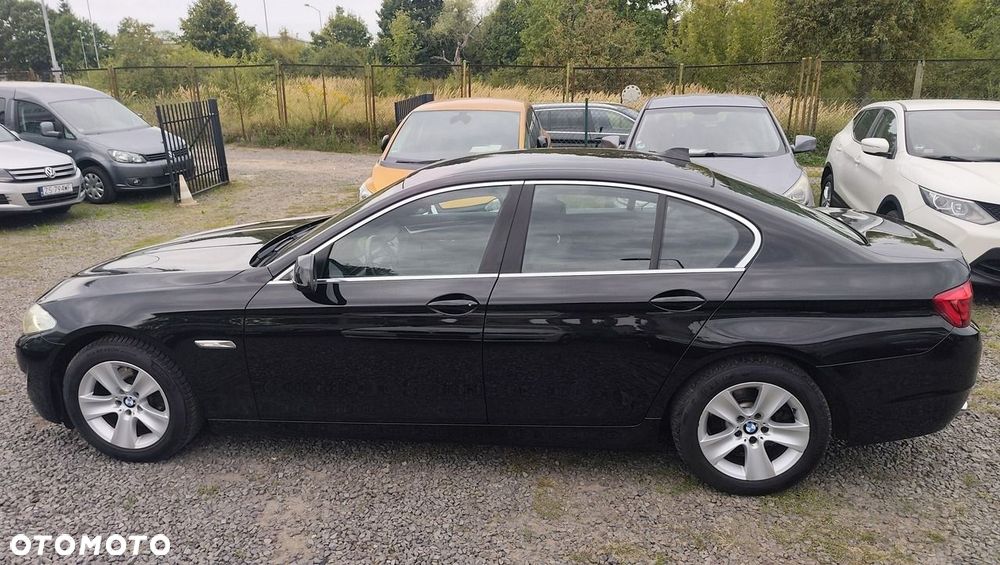 BMW Seria 5 520d - 8
