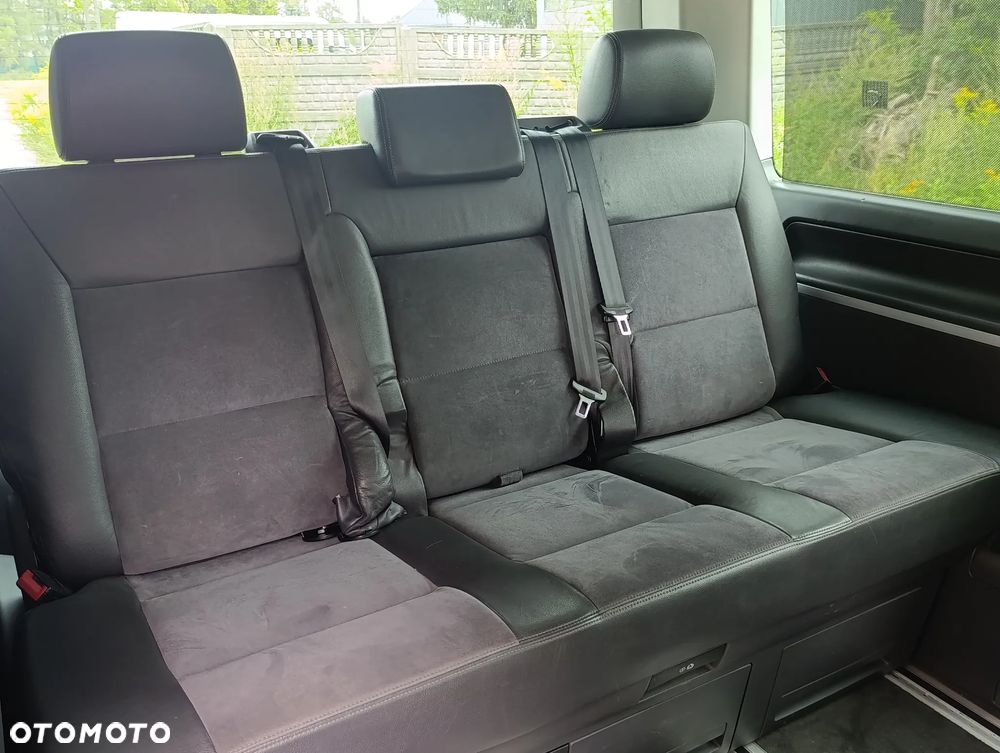 Volkswagen Multivan - 15