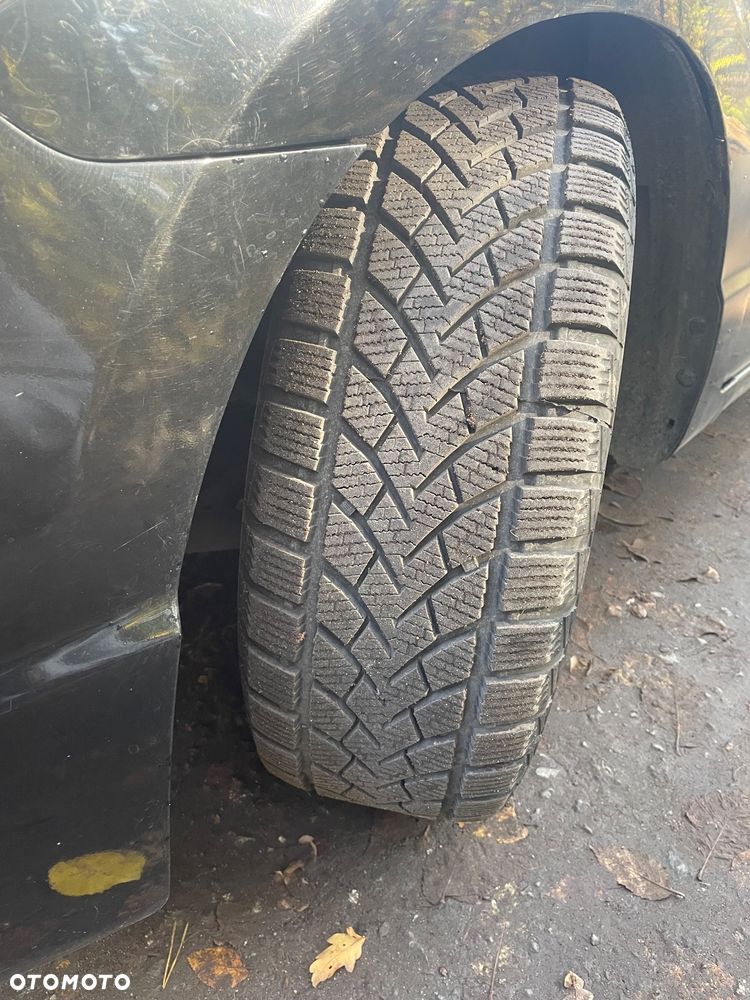 Honda Civic 1.8 LX Coupe - 15