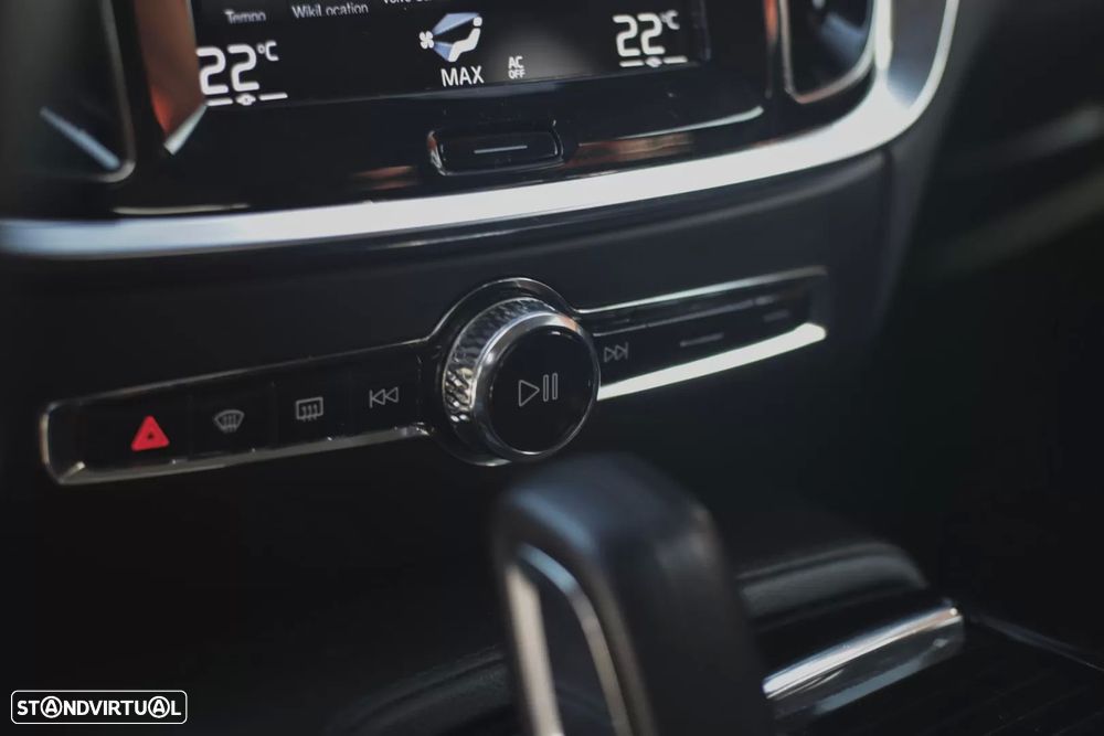 Volvo V60 2.0 T6 AWD TE R-Design - 32