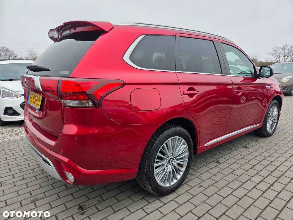 Mitsubishi Outlander - 5