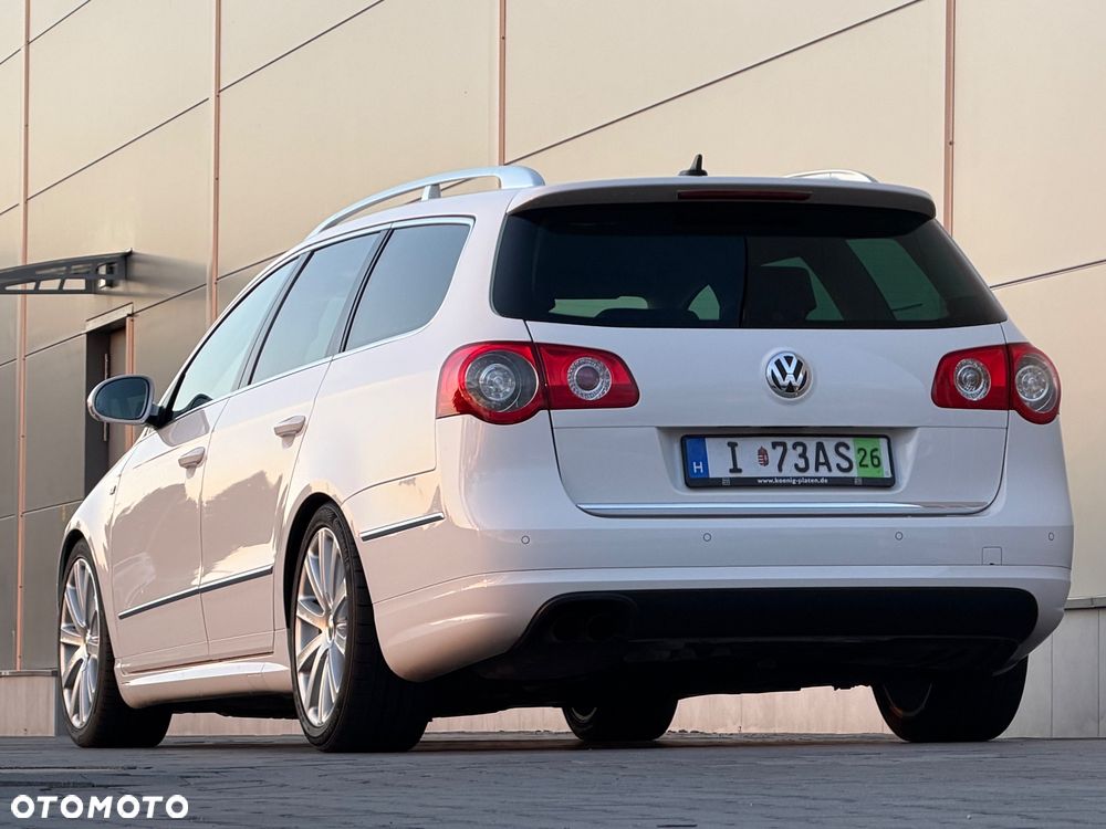 Volkswagen Passat - 25