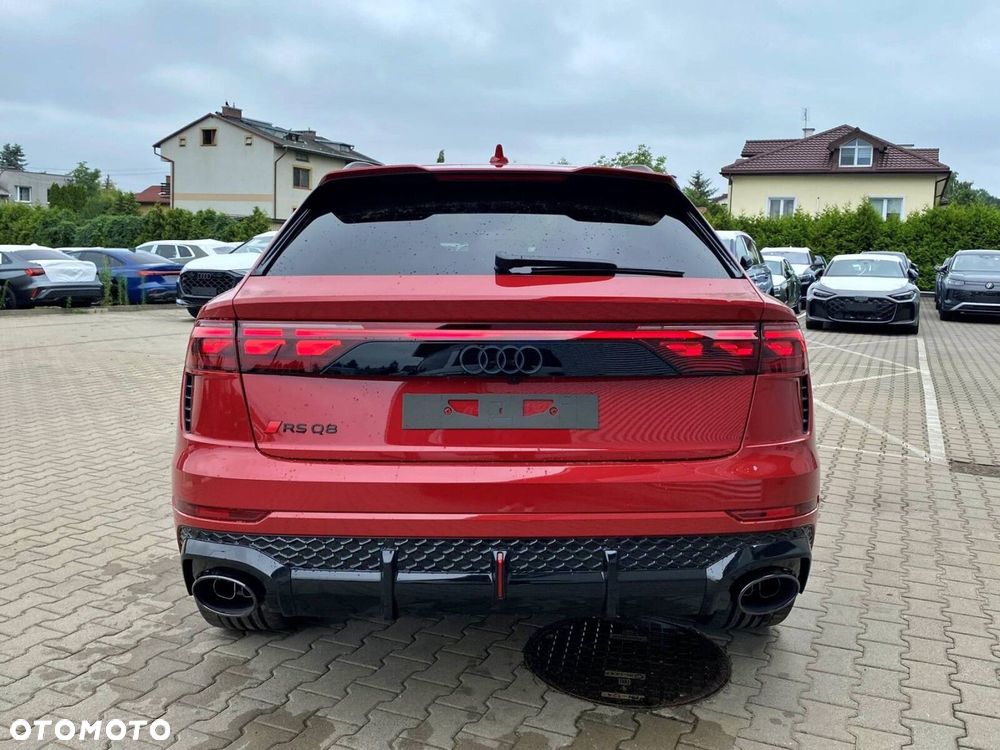 Audi RS Q8 - 5