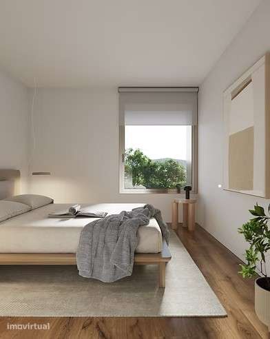 Vende-se apartamento T1 com varanda ao Covelo - Grande imagem: 3/11