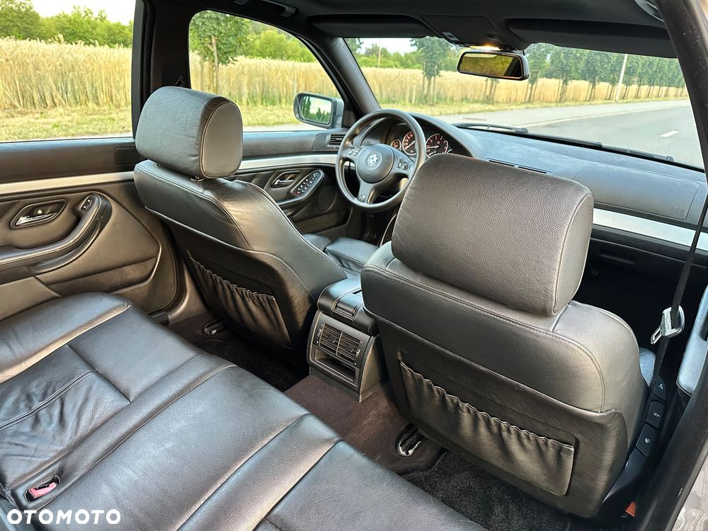 BMW Seria 5 520i Touring Edition Sport - 33