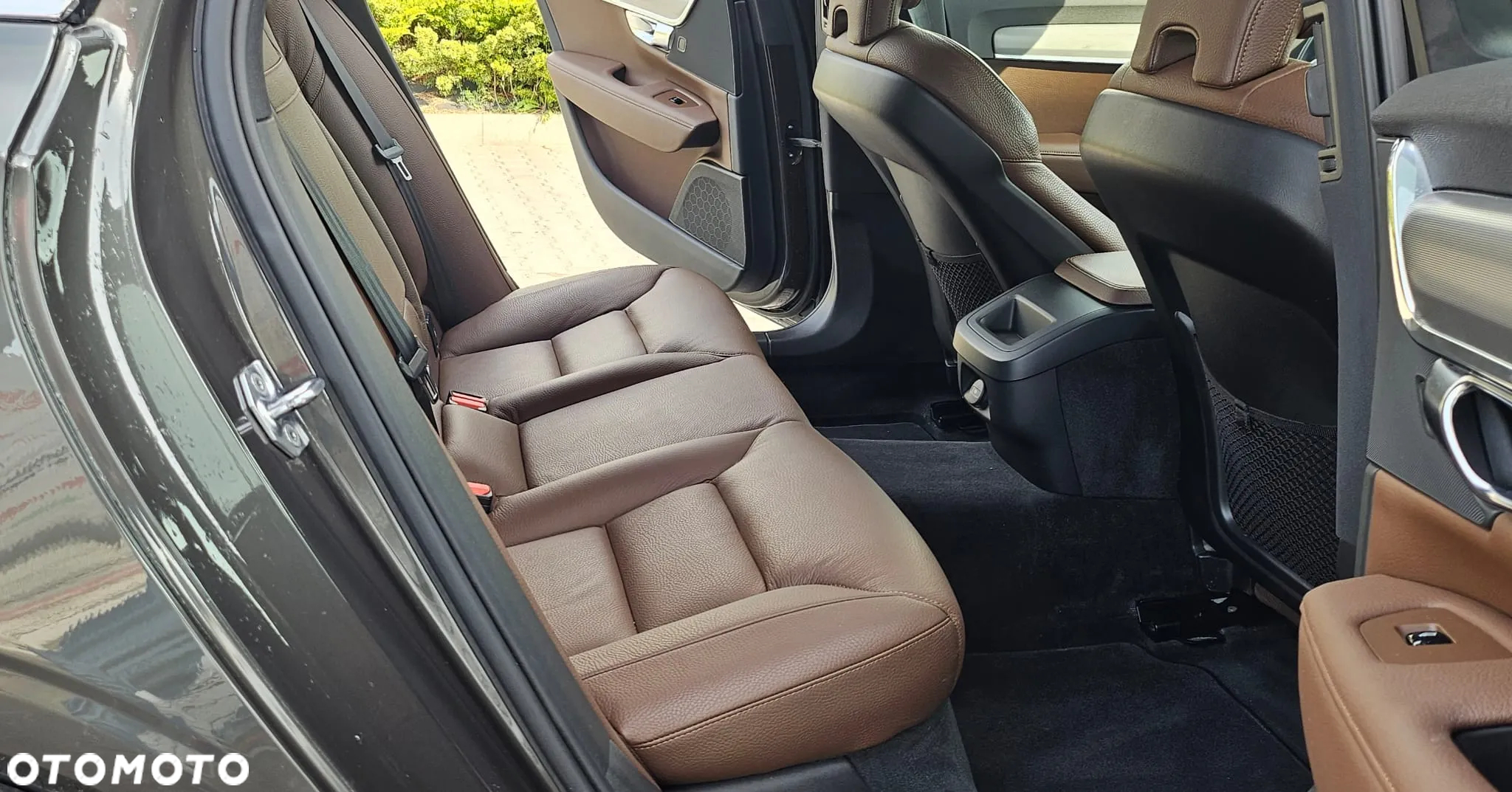 Volvo V90 B4 D Geartronic Momentum Pro - 24