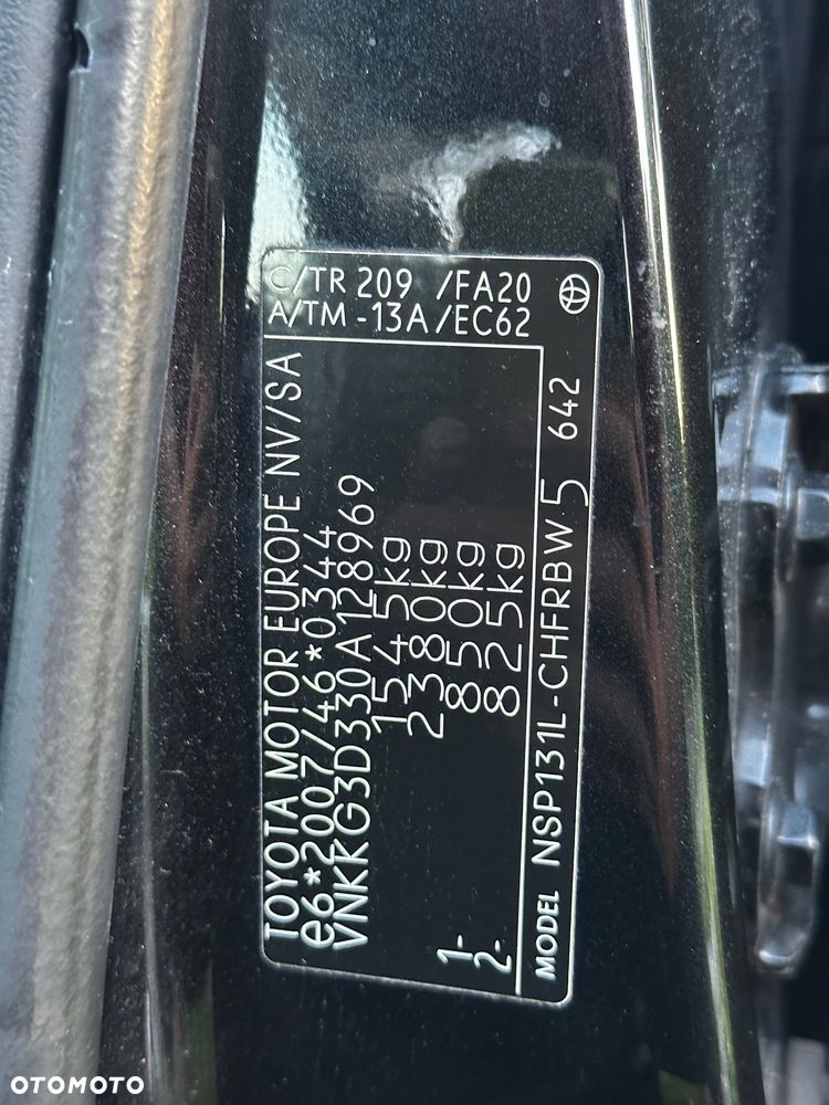 Toyota Yaris - 16