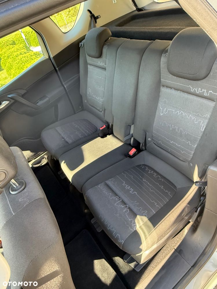 Opel Meriva - 10