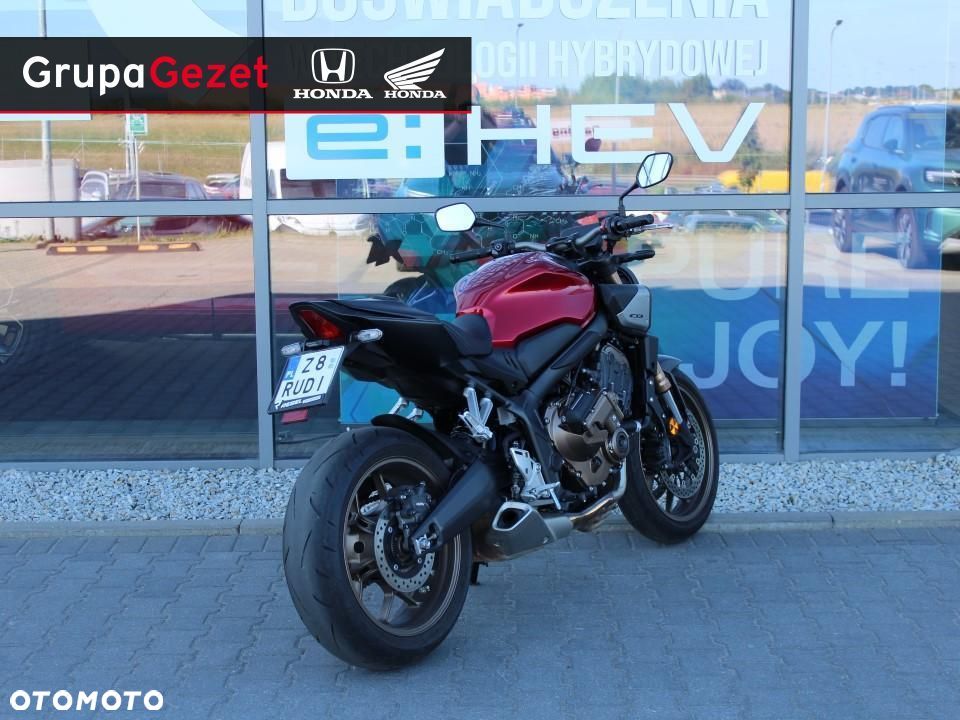 Honda CB - 8