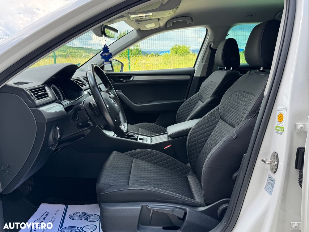 Skoda Superb 2.0 TDI DSG Sportline - 13