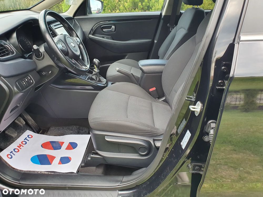 Kia Carens 1.6 GDI Dream-Team Edition - 14