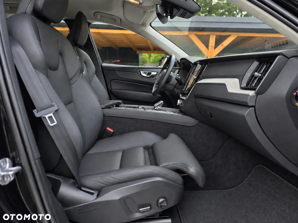 Volvo XC 60 B4 D Inscription - 22